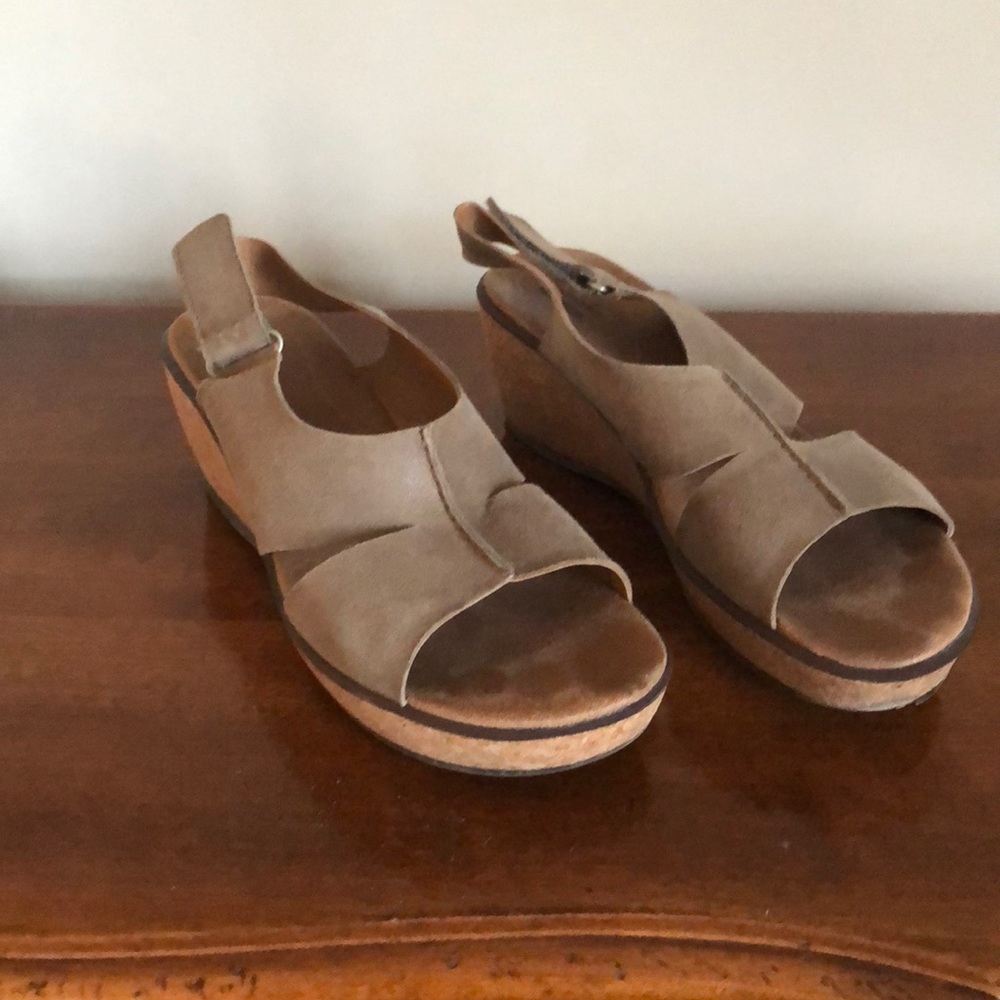Taupe sued wedge sandals